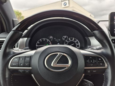 Used 2022 Lexus GX 460 Luxury w/ Off Road Package image 14