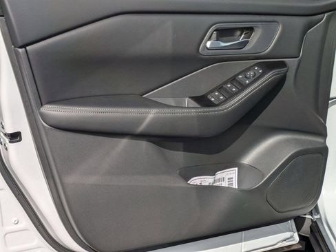 New 2026 Nissan Rogue SV AWD/4WD image 27