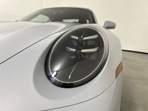 New 2026 Porsche 911 Carrera 4S image 11