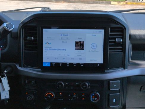 Used 2025 Ford F150 XL w/ Equipment Group 103A High AWD/4WD image 16