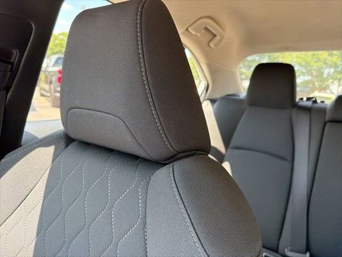 Used 2022 Toyota Corolla LE FWD image 16
