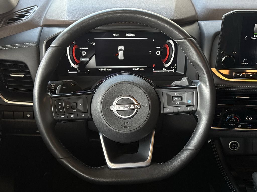 Used 2023 Nissan Rogue Platinum w/ Platinum Premium Package FWD image 12