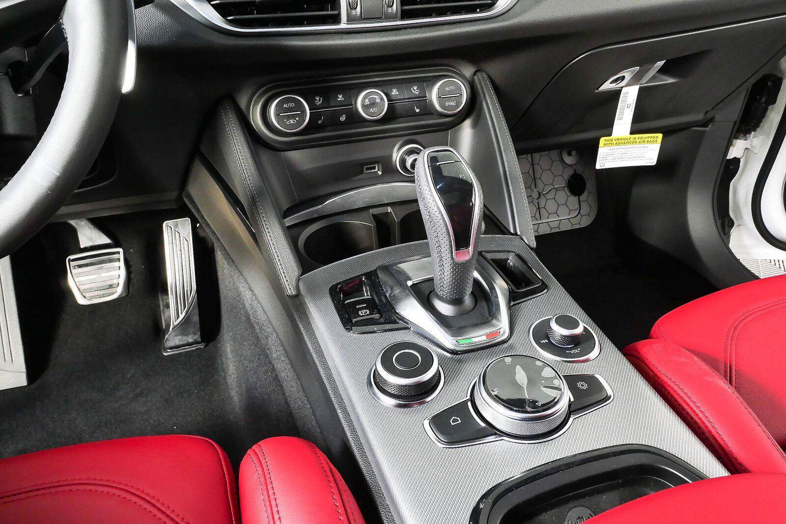 New 2026 Alfa Romeo Stelvio Sprint AWD/4WD image 19