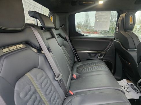 Used 2022 Rivian R1T Launch Edition image 15