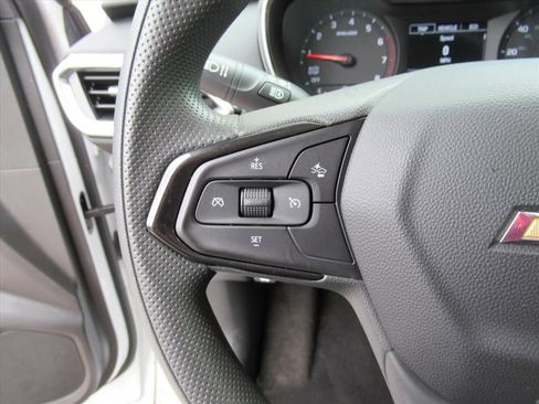 Used 2023 Chevrolet TrailBlazer LT image 18