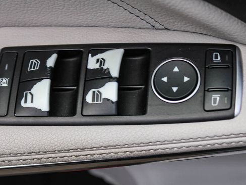 Used 2016 Mercedes-Benz GLA 250 image 17