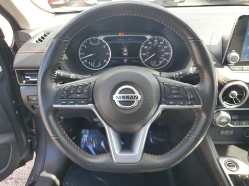 Certified 2022 Nissan Sentra SR image 16