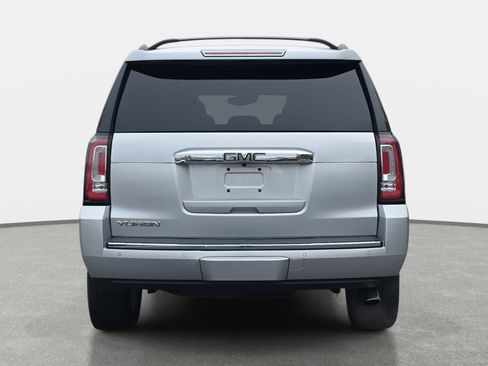 Used 2017 GMC Yukon Denali w/ Open Road Package image 6