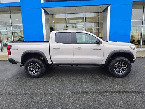 New 2026 Chevrolet Colorado ZR2 w/ Technology Package image 6