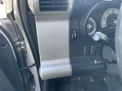 Used 2007 Toyota FJ Cruiser 4WD image 29