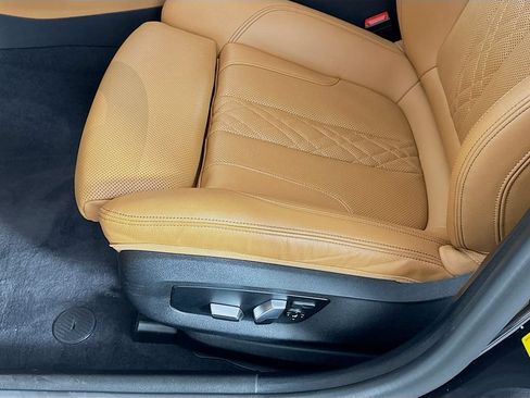 Used 2021 BMW 530i w/ M Sport Package RWD image 25