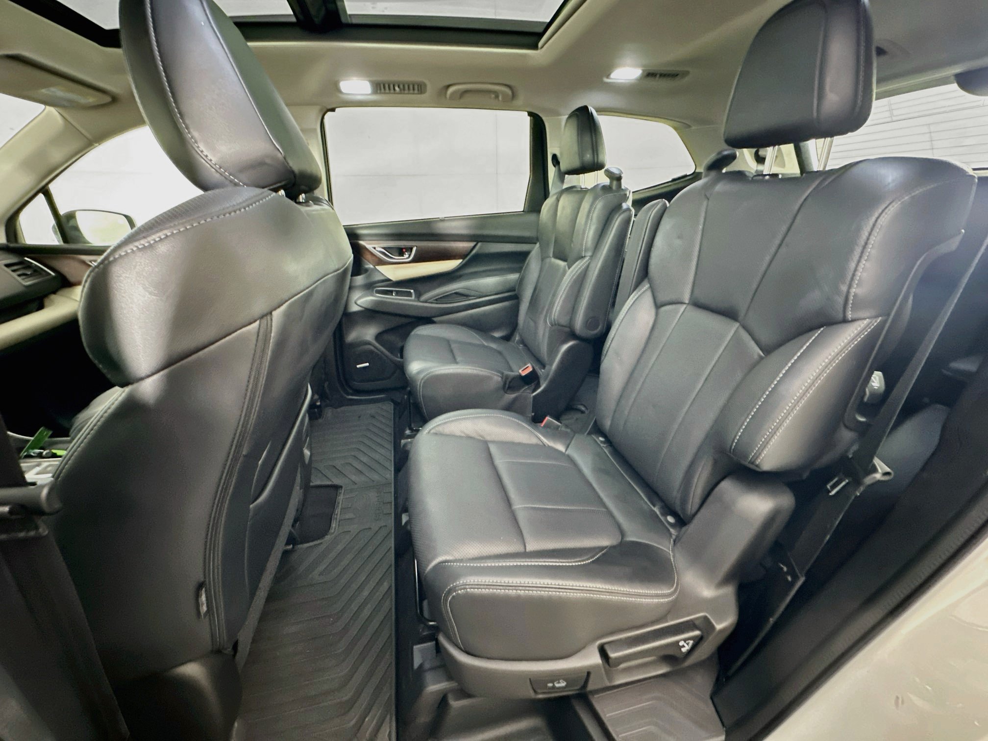 Used 2022 Subaru Ascent Touring AWD/4WD image 29