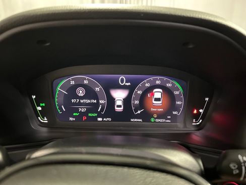 Used 2023 Honda Accord Touring image 14