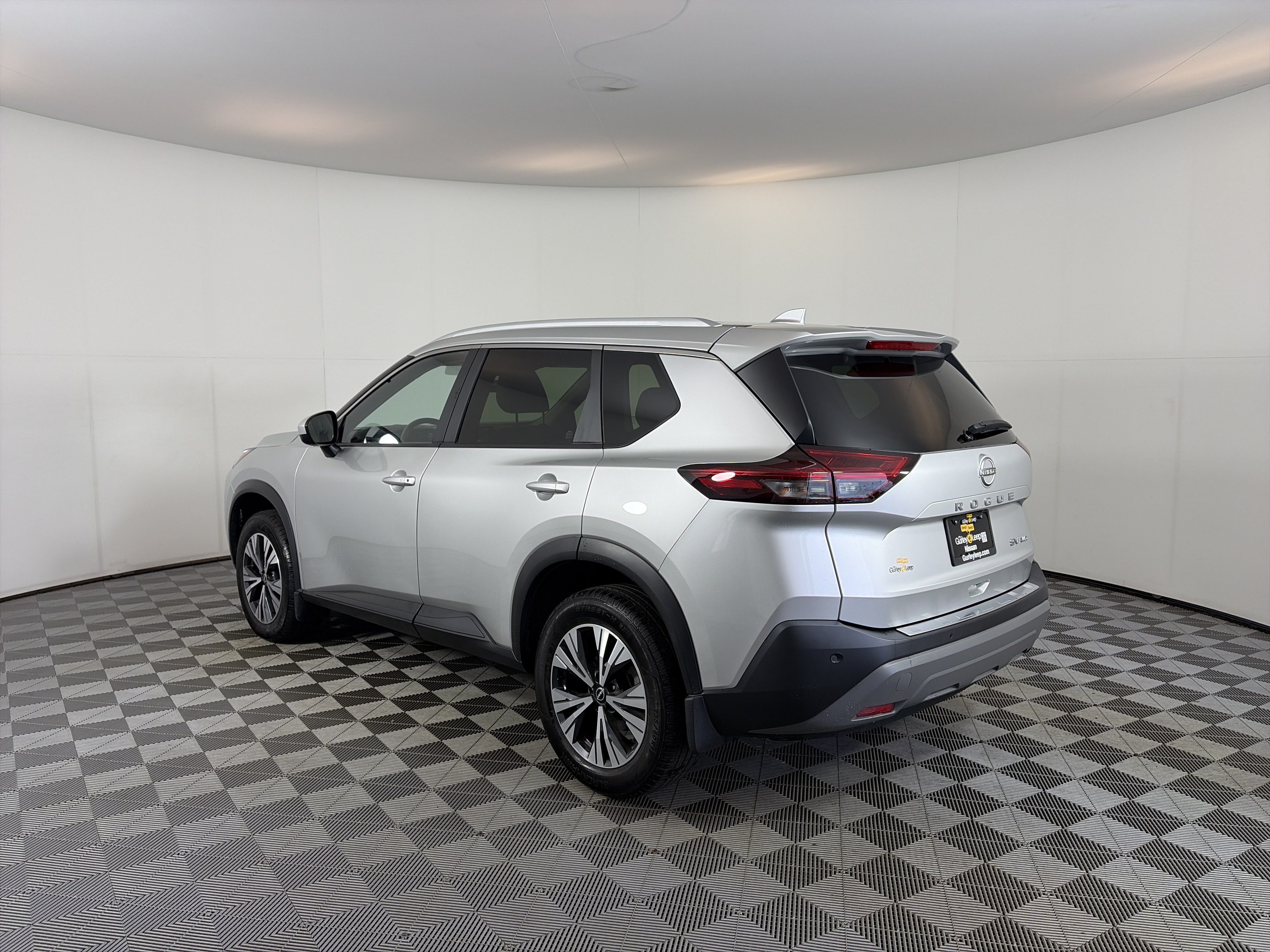 Certified 2023 Nissan Rogue SV w/ SV Premium B Package AWD/4WD image 8