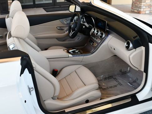 Used 2021 Mercedes-Benz C 300 Cabriolet image 20