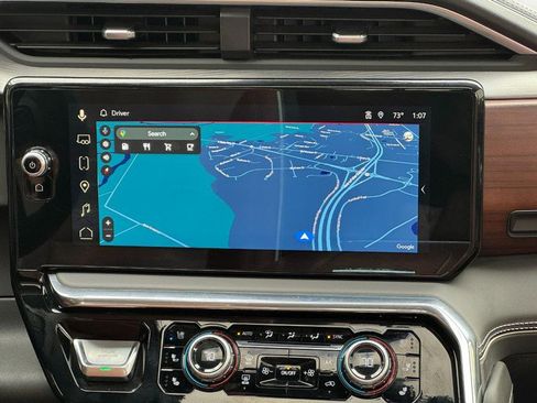 Used 2024 GMC Sierra 2500 Denali Ultimate image 16