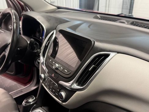 Used 2019 Chevrolet Equinox LT w/ LT True North Edition AWD/4WD image 23