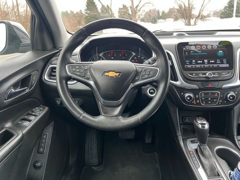 Used 2018 Chevrolet Equinox Premier image 23
