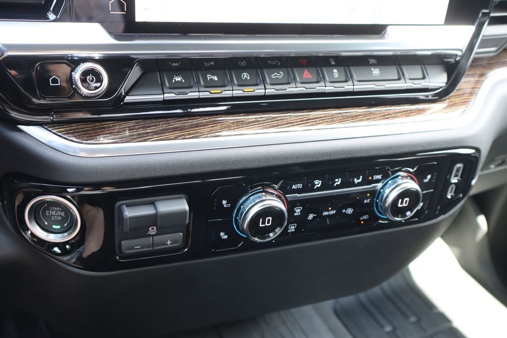 New 2026 GMC Sierra 1500 SLE w/ Preferred Package RWD image 11