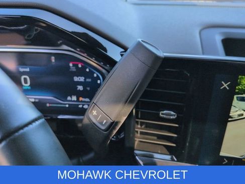 Used 2024 Chevrolet Silverado 2500 ZR2 w/ Technology Package AWD/4WD image 17