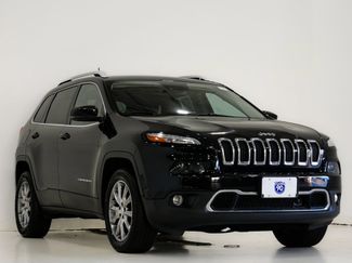 Used 2018 Jeep Cherokee Limited w/ Technology Group image 1