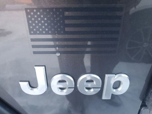 Used 2020 Jeep Wrangler Unlimited Sport image 5