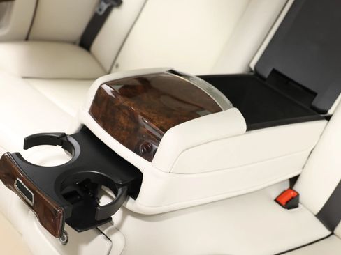 Used 2017 Rolls-Royce Ghost RWD image 67