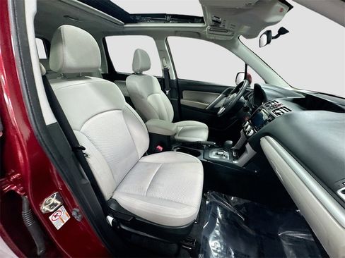 Used 2018 Subaru Forester 2.5i Premium image 30