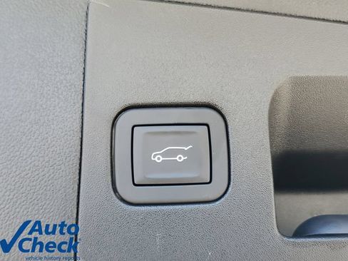Certified 2025 Cadillac XT5 Premium Luxury FWD image 11