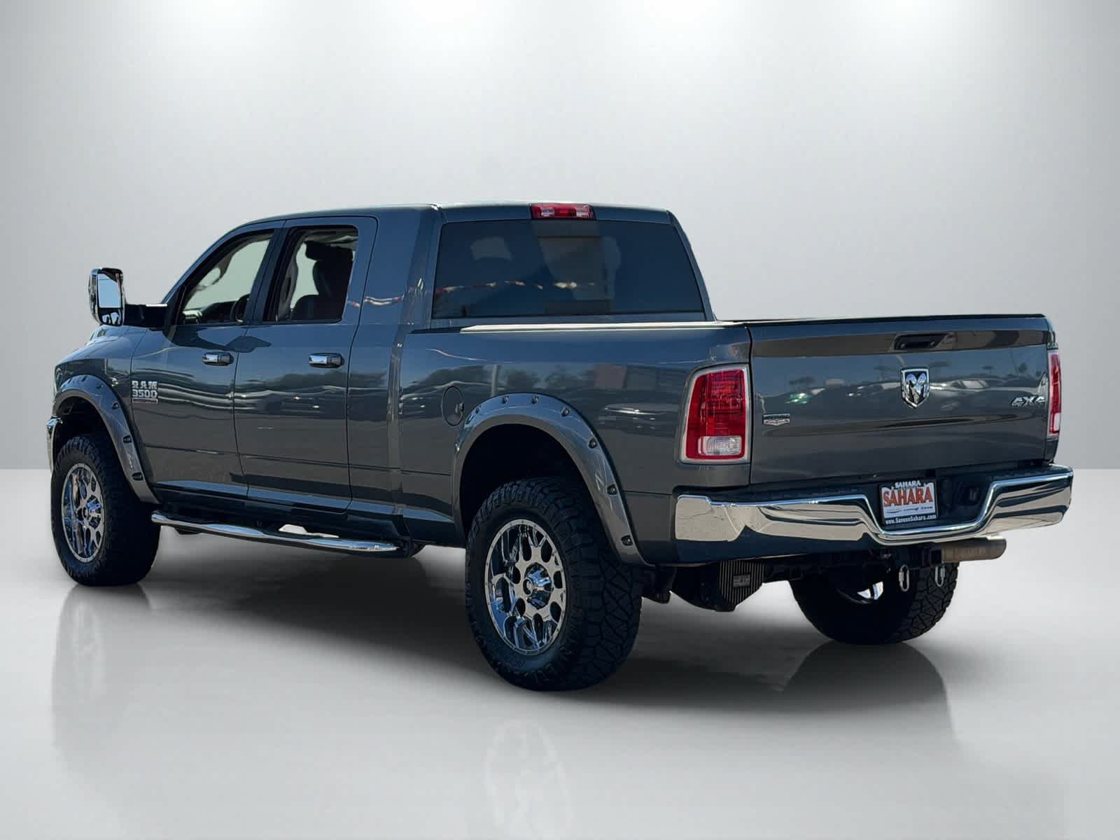 Used 2013 RAM 3500 Laramie w/ Cold Weather Group AWD/4WD image 4
