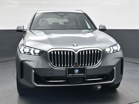 Used 2026 BMW X5 sDrive40i w/ Climate Comfort Package RWD image 9