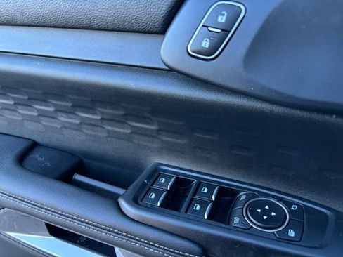 New 2025 Ford Ranger XLT w/ FX4 Off-Road Package image 13