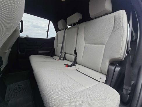 Certified 2025 Toyota 4Runner SR5 AWD/4WD image 17