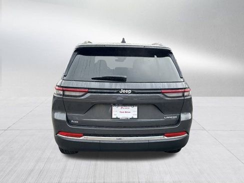 New 2025 Jeep Grand Cherokee Laredo image 6