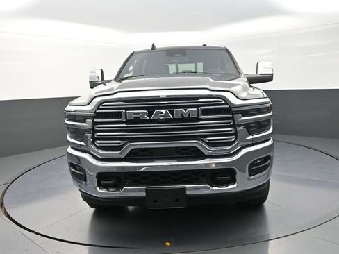 New 2026 RAM 2500 Laramie AWD/4WD image 5