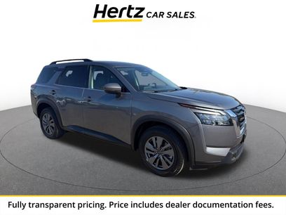 Used 2025 Nissan Pathfinder SV