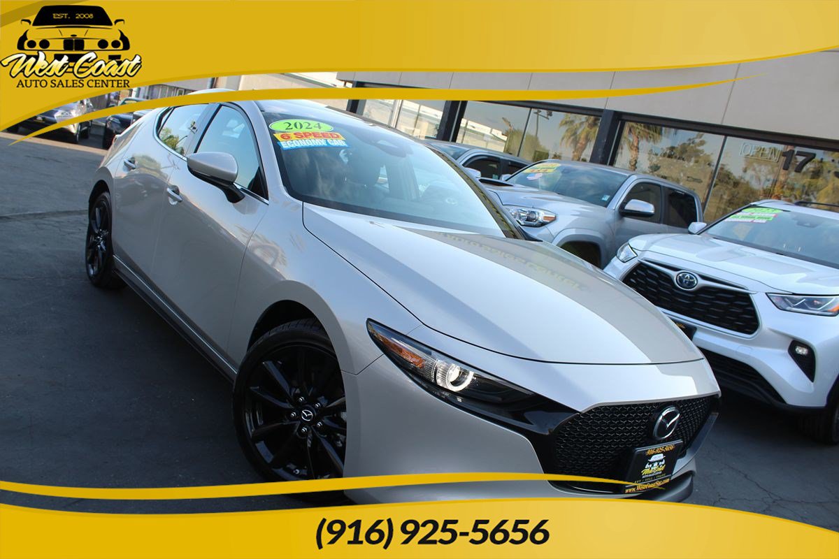 Used 2024 MAZDA MAZDA3 s FWD image 1