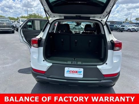 Used 2023 Chevrolet TrailBlazer LS w/ LPO, Blackout Package FWD image 16
