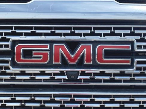 Used 2023 GMC Sierra 3500 Denali AWD/4WD image 32