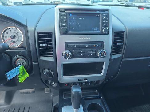 Used 2015 Nissan Titan PRO-4X w/ Pro-4x Luxury Package AWD/4WD image 25