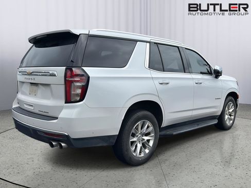 Used 2021 Chevrolet Tahoe Premier w/ Premium Package RWD image 4