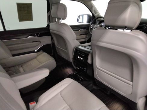 Used 2023 Jeep Wagoneer Series II w/ Premium Group I image 48