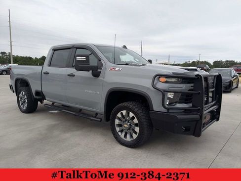 Used 2024 Chevrolet Silverado 2500 Custom w/ Custom Convenience Package AWD/4WD image 1