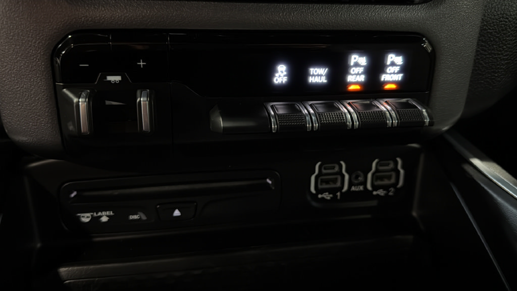 Used 2019 RAM 1500 Big Horn AWD/4WD image 32