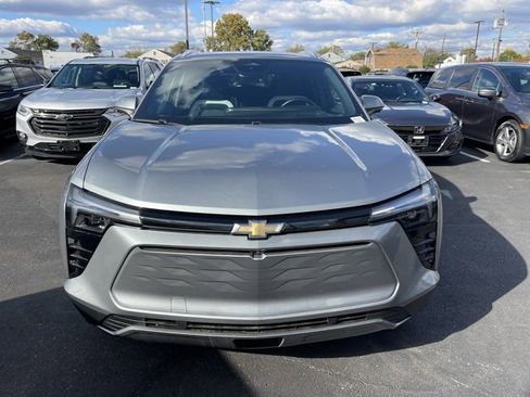 Used 2024 Chevrolet Blazer EV LT image 2