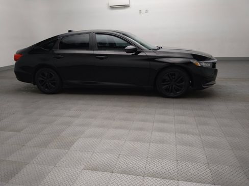 Used 2018 Honda Accord EX-L image 11