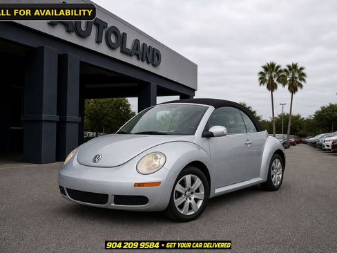Used 2010 Volkswagen Beetle Convertible FWD image 1