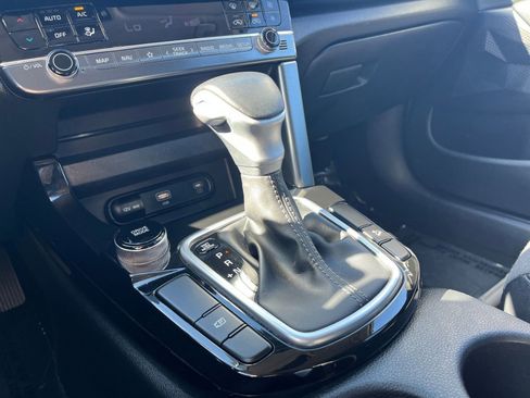 Used 2025 Kia Seltos S image 43