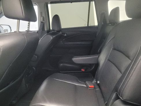 Used 2016 Honda Pilot Elite image 18