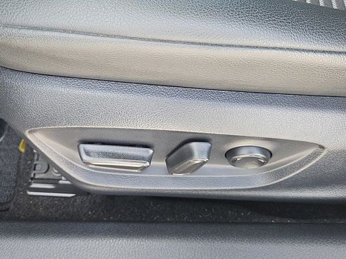 Used 2023 Toyota Camry SE w/ Audio Upgrade Package FWD image 22